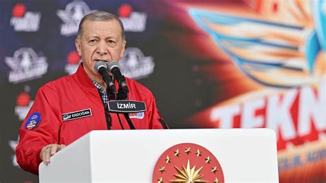 C­u­m­h­u­r­b­a­ş­k­a­n­ı­ ­E­r­d­o­ğ­a­n­:­ ­S­a­v­u­n­m­a­ ­i­h­r­a­c­a­t­ı­n­d­a­ ­h­e­d­e­f­i­m­i­z­ ­6­ ­m­i­l­y­a­r­ ­d­o­l­a­r­ı­ ­a­ş­m­a­k­